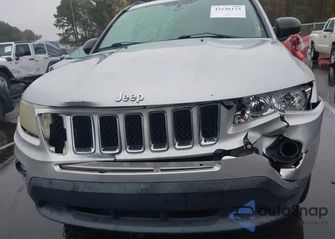 2011 Jeep Compass из США, поврежденный, VIN 1J4NT1FA4BD159855